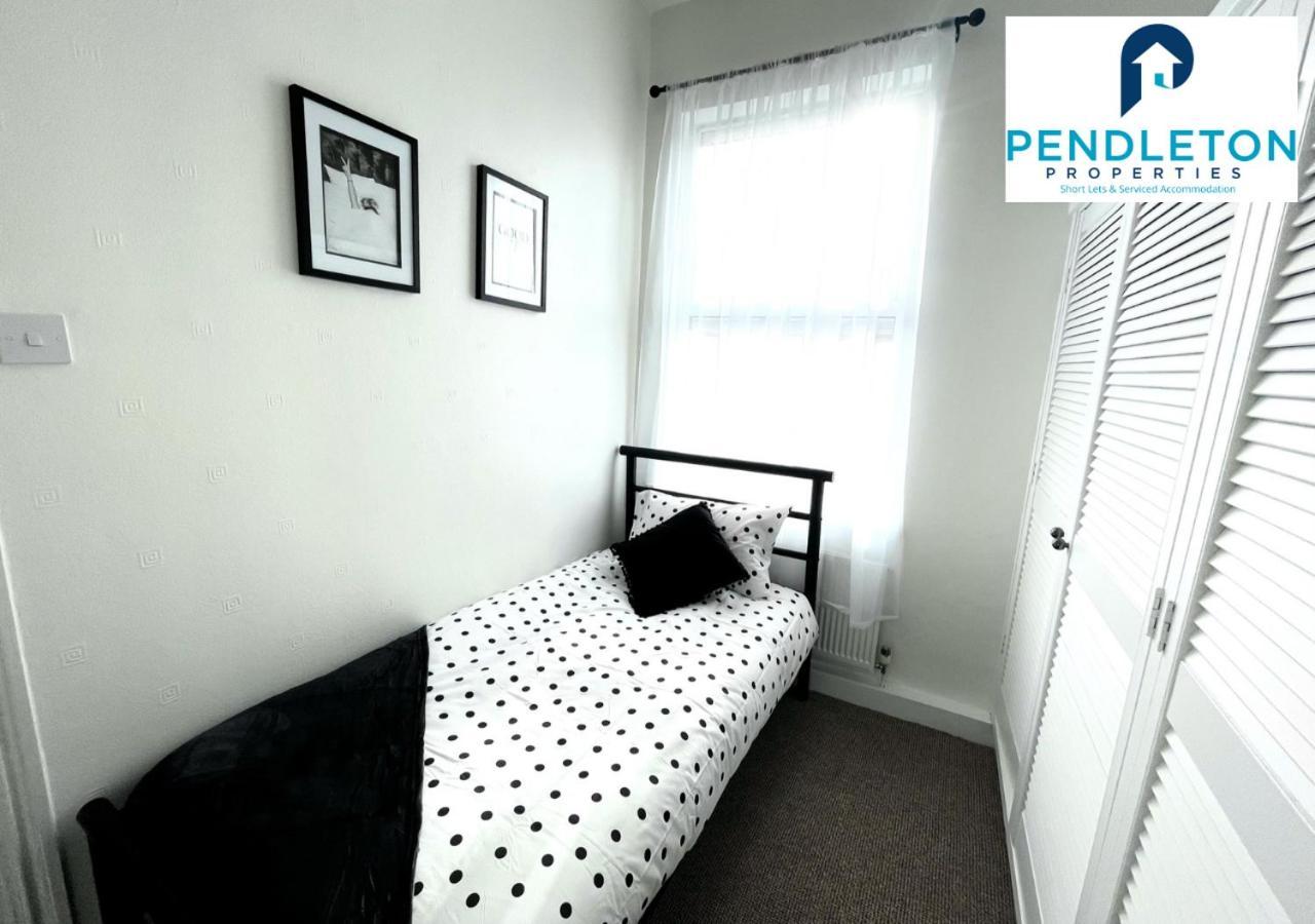 Modern 3 Bed House With Free Parking And Wi-Fi Preston (Lancashire) Exterior photo
